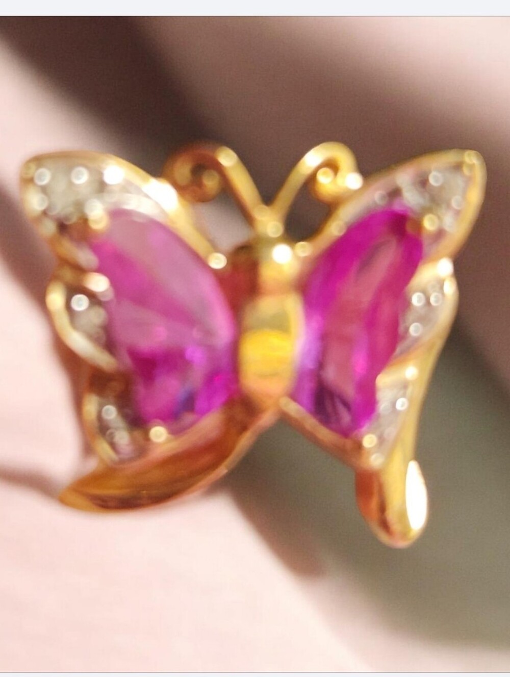 Gold Butterfly Ring with Pink Gem Wings● EUC● READ CAPTION VERY CAREFULLY PLZ